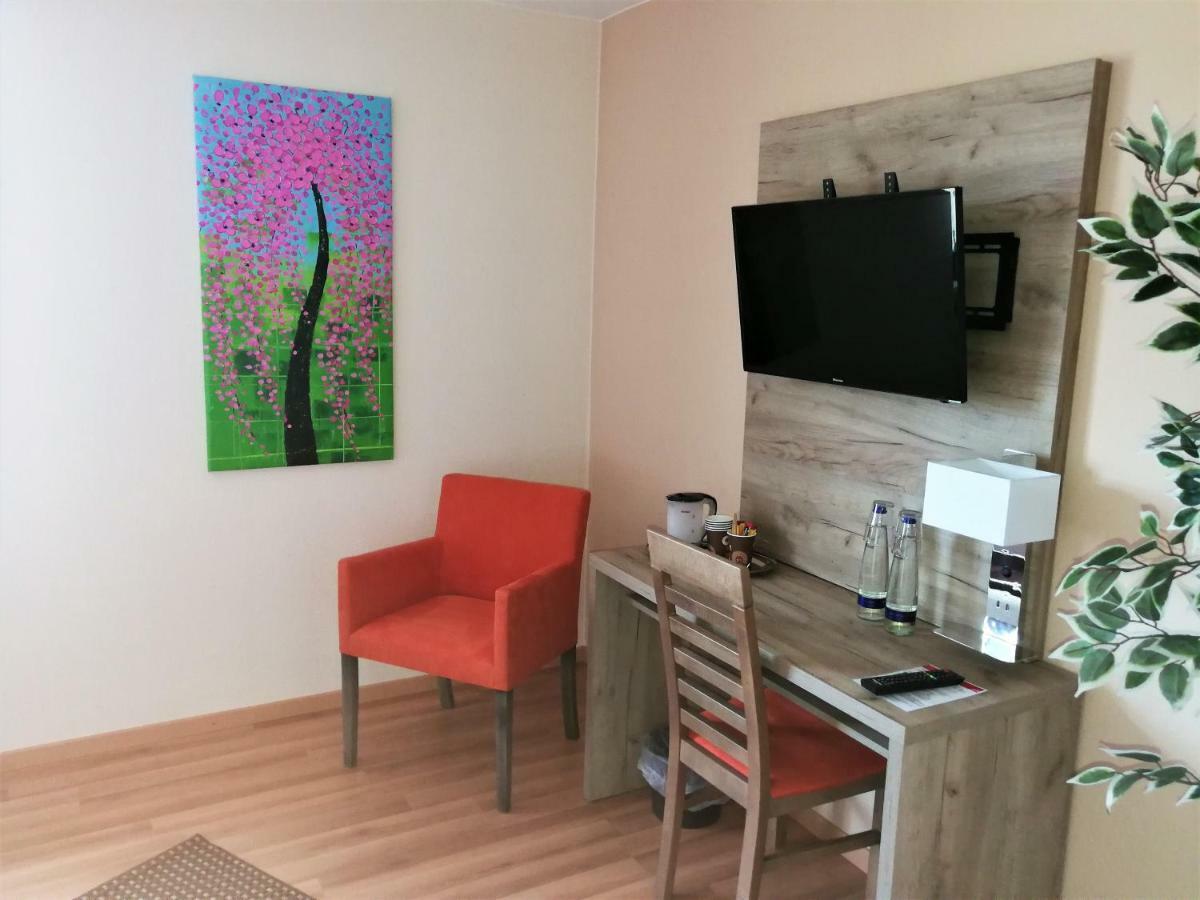 Landhotel Roemerkessel Fuchstal ภายนอก รูปภาพ