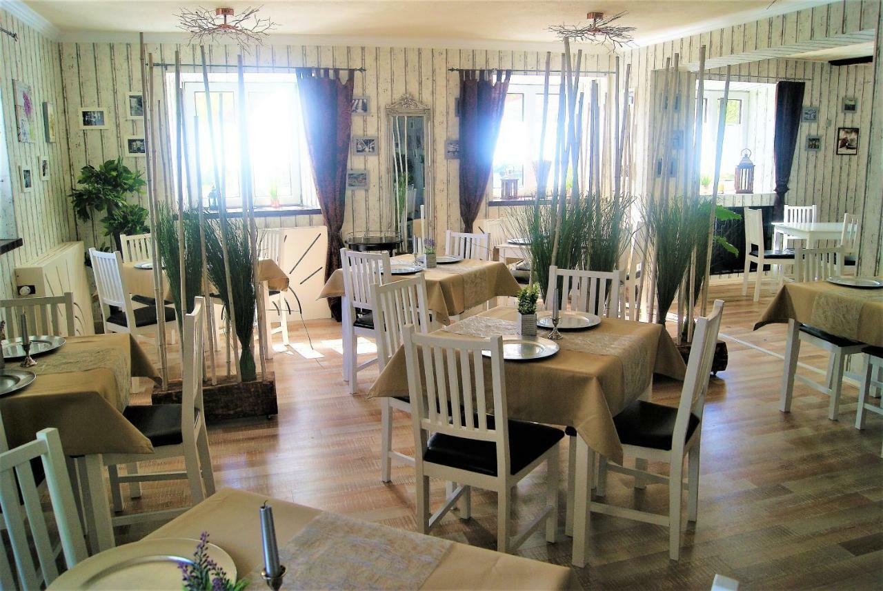 Landhotel Roemerkessel Fuchstal ภายนอก รูปภาพ