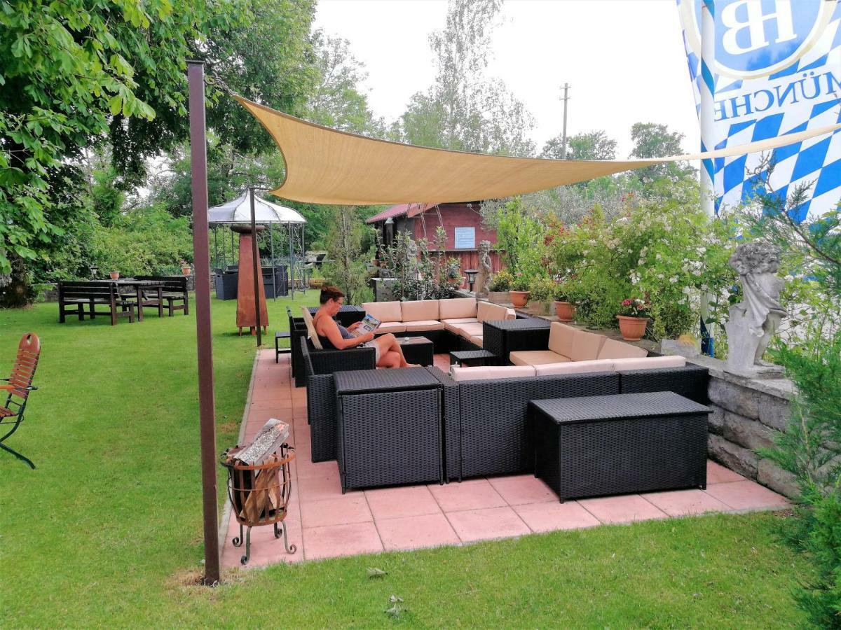 Landhotel Roemerkessel Fuchstal ภายนอก รูปภาพ
